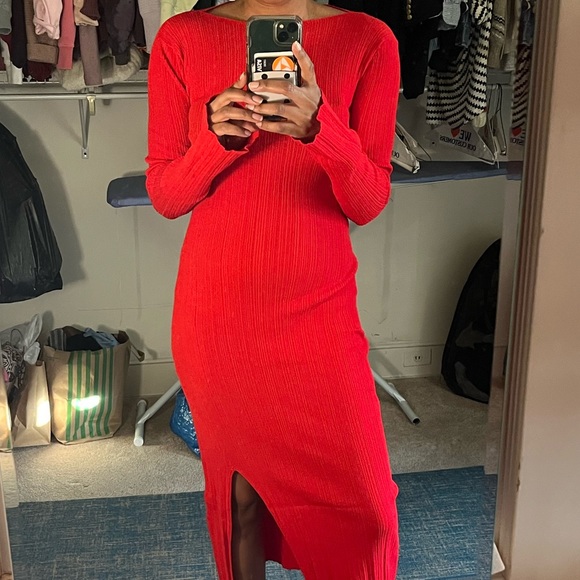 Fitted Ribbed Slit Front Dress - Picture 4 of 4